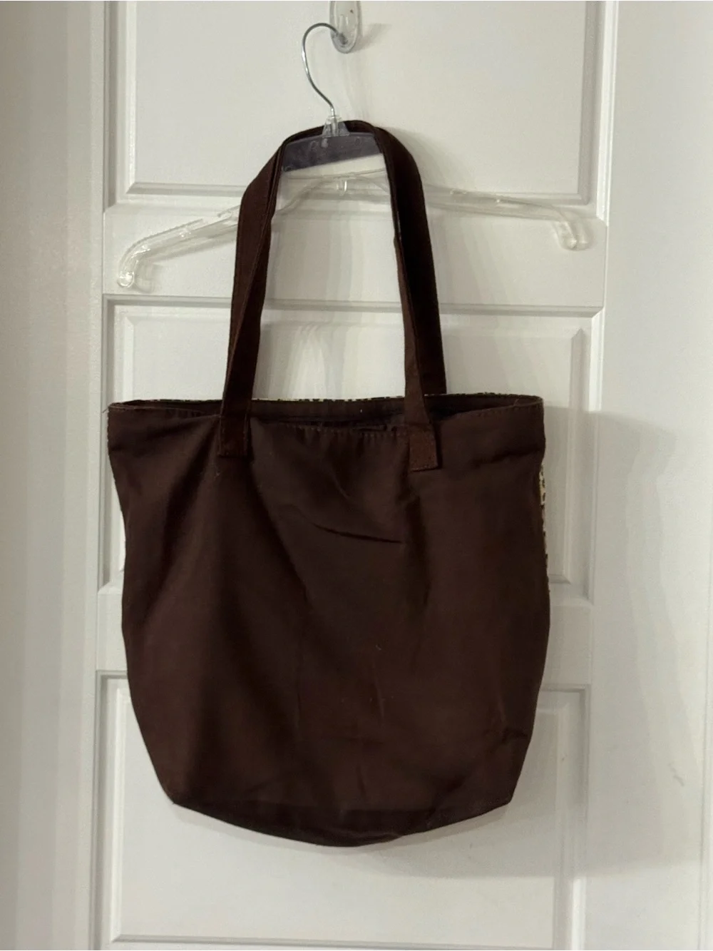 Leopard Print Tote Bag with Brown Handles - Stylish Everyday Carry